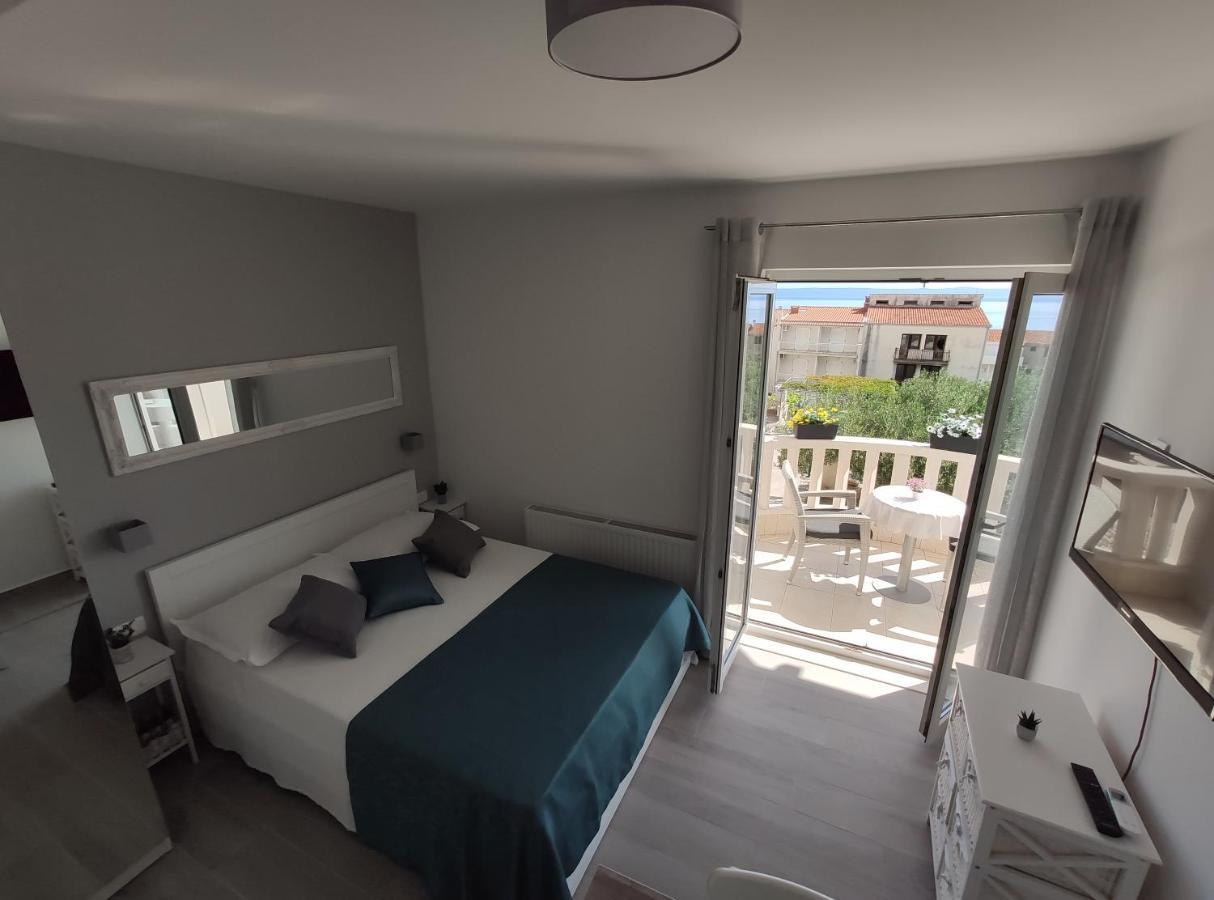 Apartments Tomas Makarska Eksteriør billede