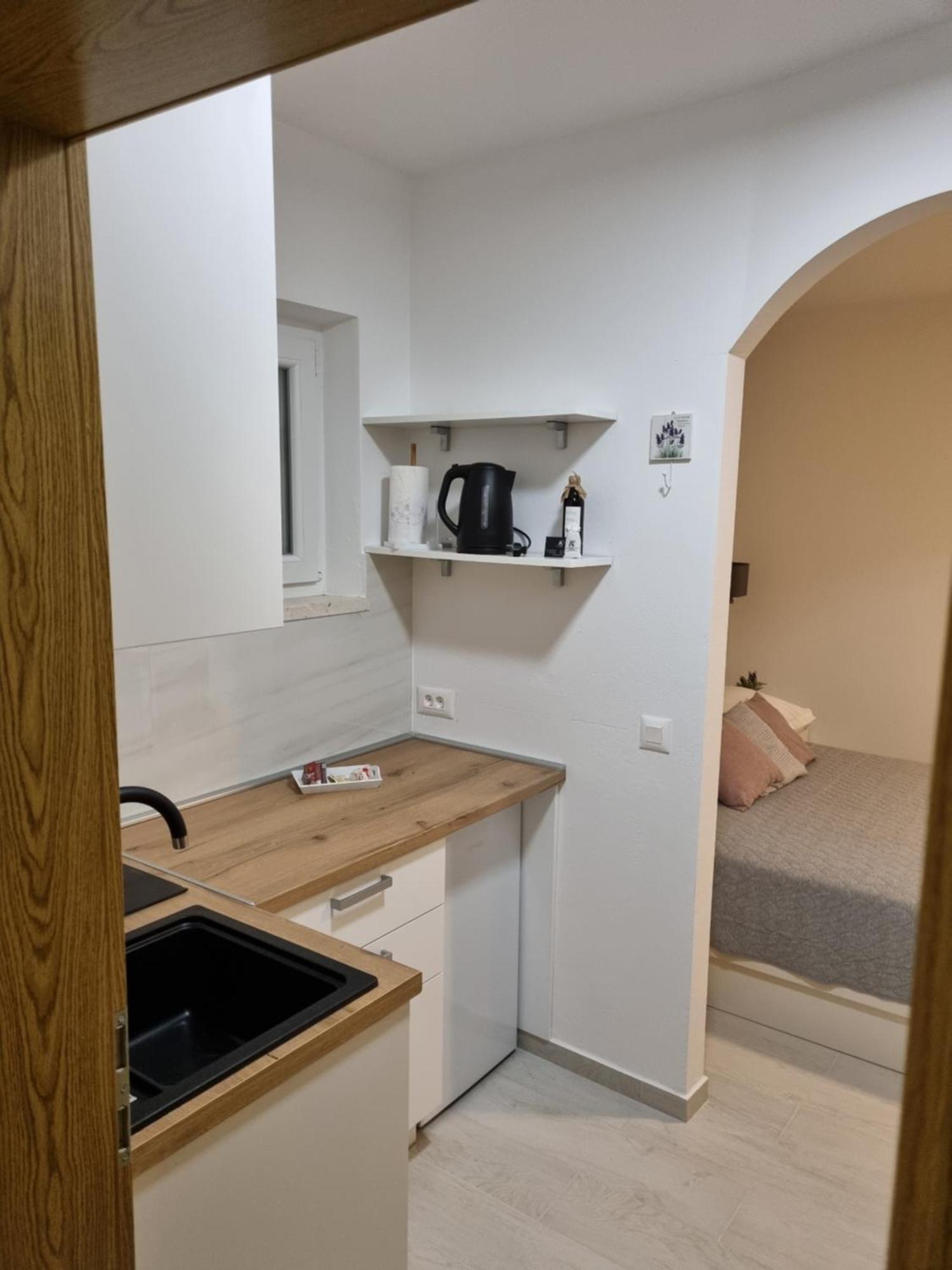 Apartments Tomas Makarska Eksteriør billede