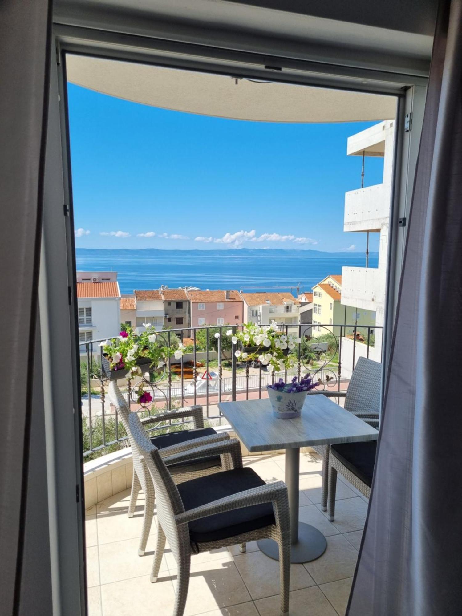 Apartments Tomas Makarska Eksteriør billede