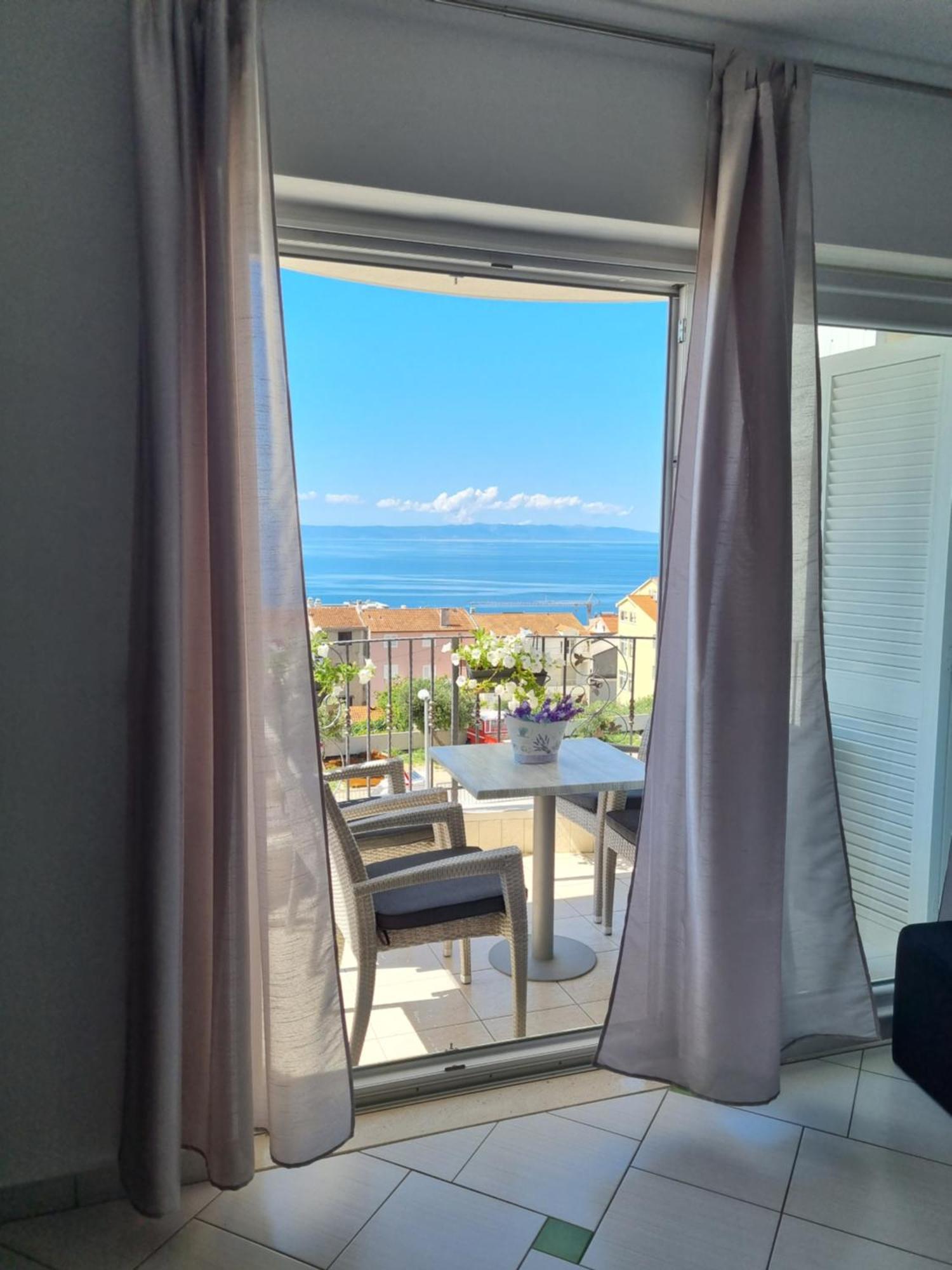Apartments Tomas Makarska Eksteriør billede