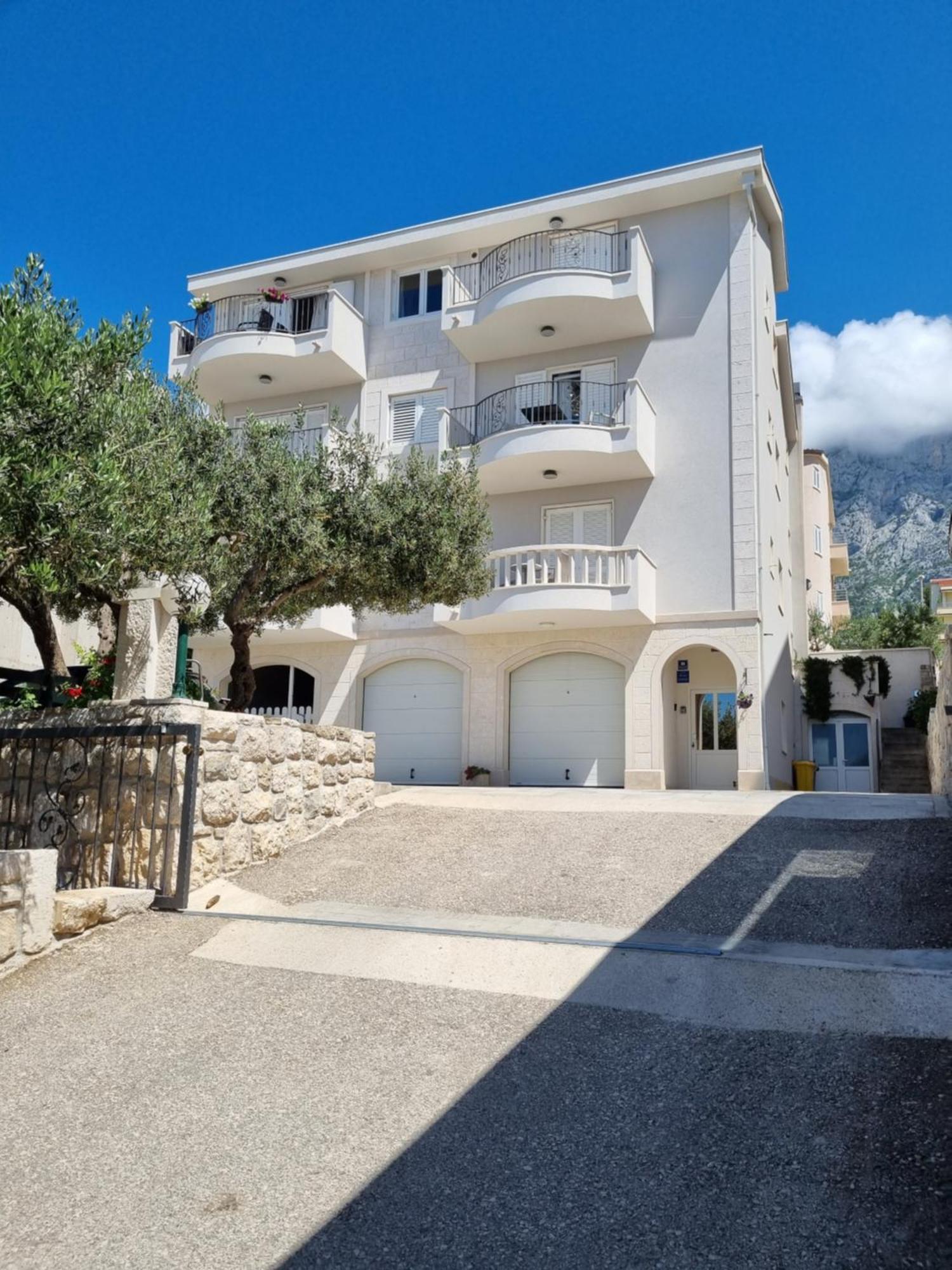 Apartments Tomas Makarska Eksteriør billede