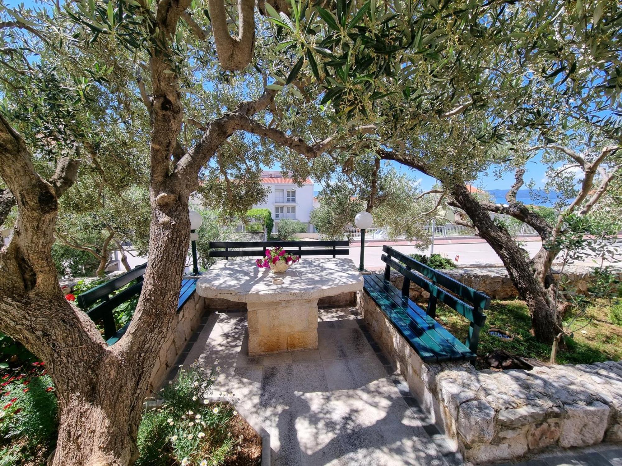 Apartments Tomas Makarska Eksteriør billede