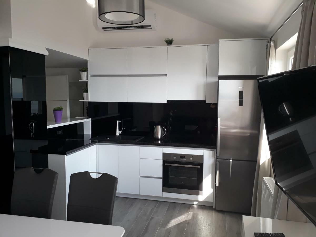 Apartments Tomas Makarska Eksteriør billede