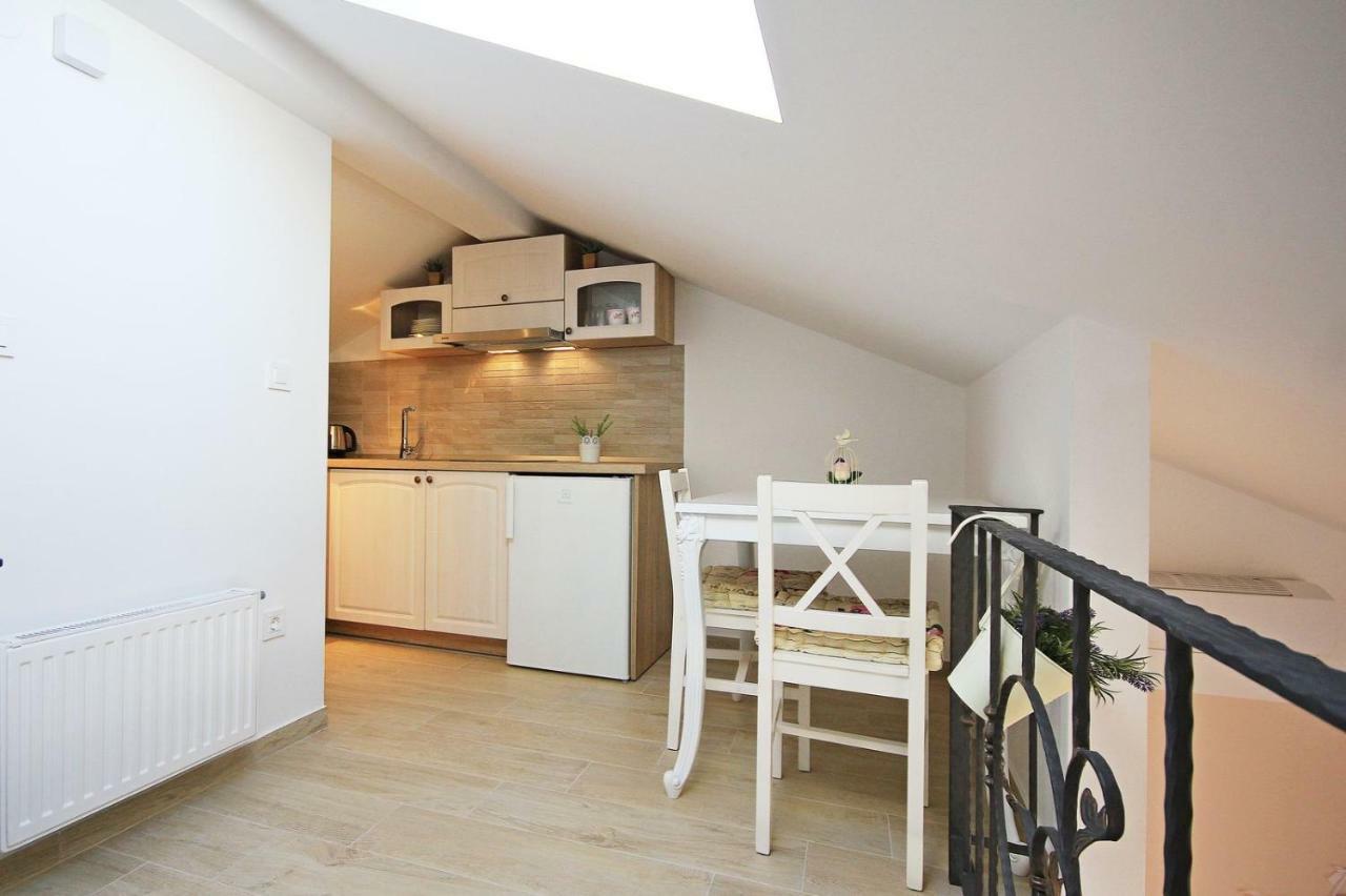 Apartments Tomas Makarska Eksteriør billede